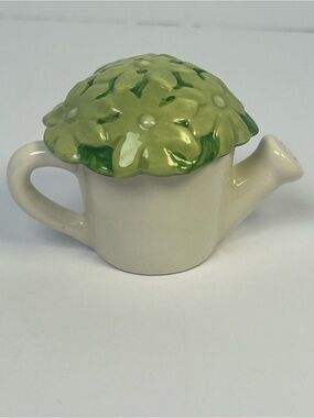 Nesting Ceramic Watering Can Flower Bush Salt Pepper Shaker Set Vintage